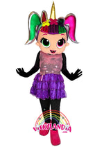 Carregar imagem no visualizador da galeria, Descubre la magia de nuestro muñeco publicitario de Muñeca Unicornio Glitter Vampira en Vickylandia. Son disfraces cabezones perfectos para fiestas infantiles, shows, cumpleaños, estrategias publicitarias, carnavales, fiestas patronales, espectáculos, cabalgatas y cualquier tipo de evento.
