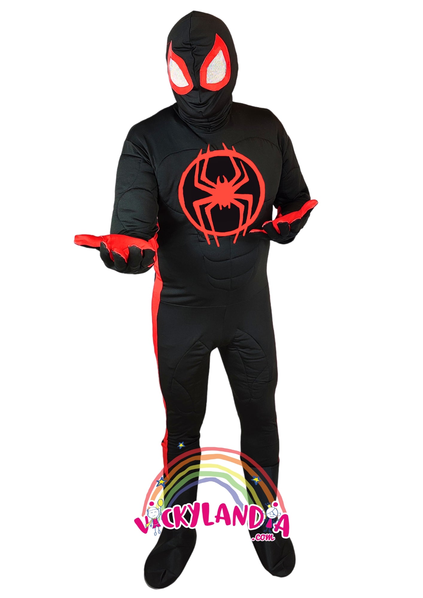 Descubre la magia de nuestro personaje promocional de Black Spiderboy Cosplay en Vickylandia. Estos trajes son ideales para animar fiestas infantiles, shows, cumpleaños, campañas publicitarias fiestas patronales, espectáculos, desfiles y todo tipo de eventos. ¡Dale un toque especial a tu ocasión con nuestros emocionantes disfraces!