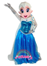 Cargar imagen en el visor de la galería, Descubre la magia de nuestro muñeco publicitario de Princesa del Hielo en Vickylandia. Son disfraces cabezones perfectos para fiestas infantiles, shows, cumpleaños, estrategias publicitarias, espectáculos, cabalgatas y cualquier tipo de evento.
