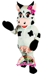 Descubre la magia de nuestro muñeco publicitario de Vaca Presumida con negro fiesta en Vickylandia. Son disfraces cabezones perfectos para fiestas infantiles, shows, cumpleaños, estrategias publicitarias, carnavales, fiestas patronales, espectáculos, cabalgatas y cualquier tipo de evento.